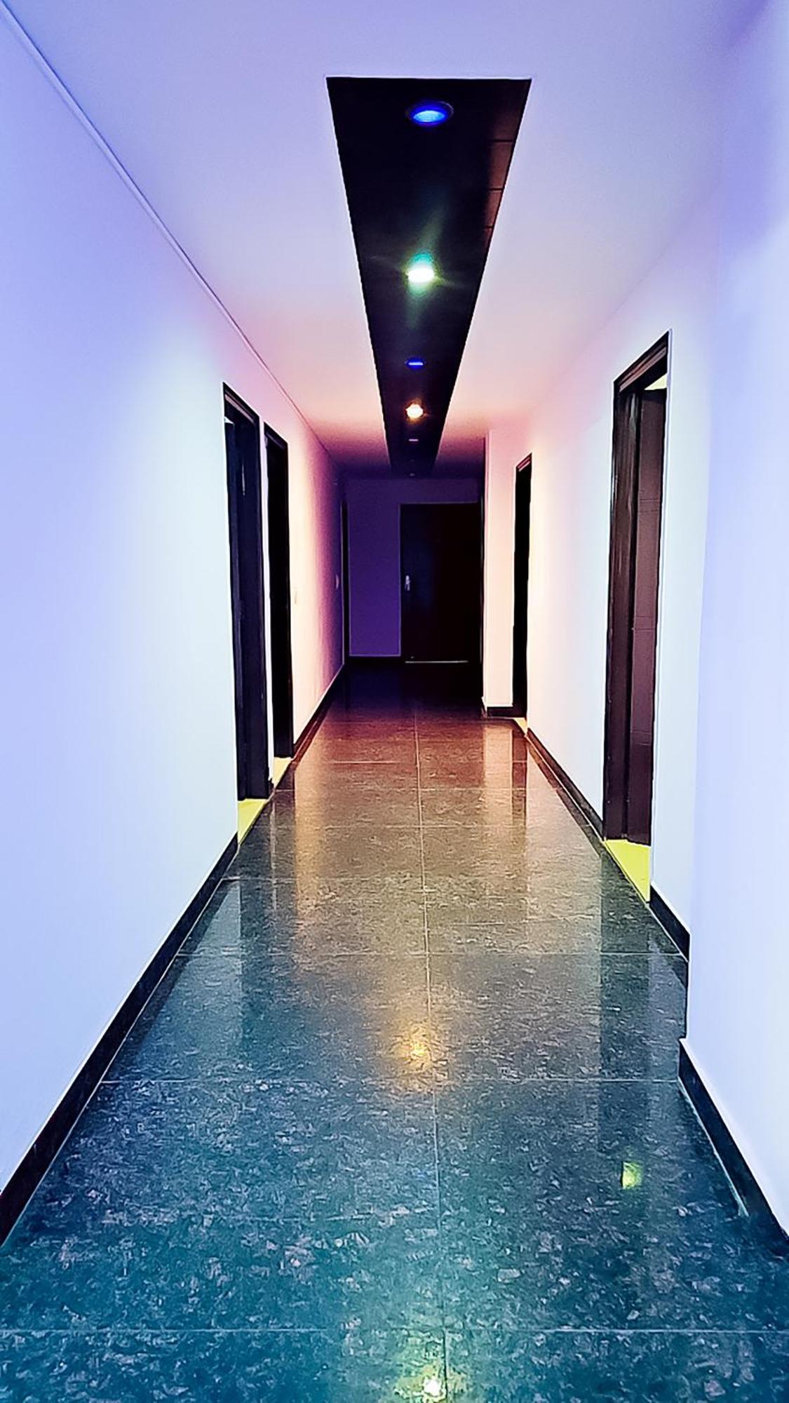 Happy Inn - Near Saket Metro Neu-Delhi Exterior foto
